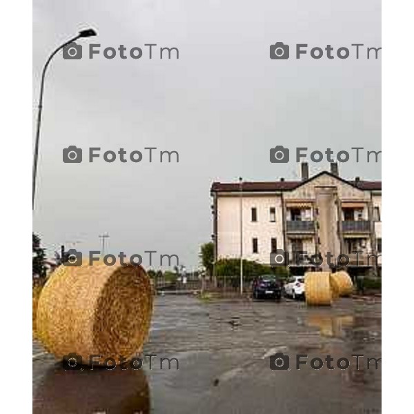 Tiziano Manzoni/LaPresse 5-7- 2025 Italia Cronaca Bergamo violento temporale ha colpito l\'area di Treviglio nella mattina di sabato 5 luglio