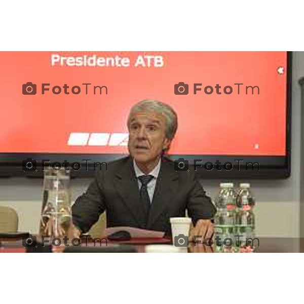 Tiziano Manzoni/LaPresse 8-7- 2025 Italia Cronaca Bergamo Presentazione nuovi autobus elettrici Enrico Felli, Presidente Gruppo ATB Elena Carnevali, Sindaca di Bergamo Franco Lucente, Assessore ai Trasporti e Mobilità sostenibile di Regione Lombardia Liliana Donato, Direttore Generale ATB
