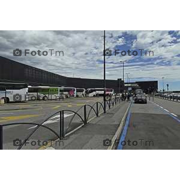 Tiziano Manzoni/LaPresse 8-7- 2025 Italia Cronaca Bergamo Suicidio aeroporto di Orio al Serio risucchiata dal motore di un aereo al decollo.
