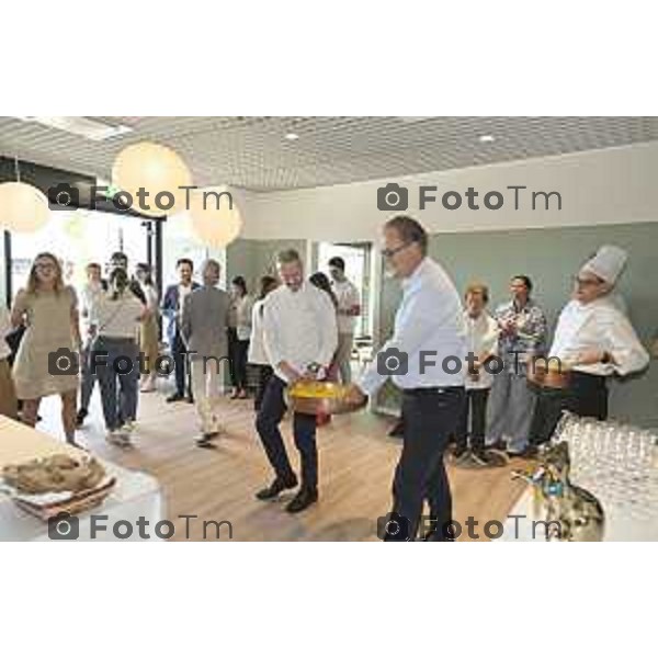 Tiziano Manzoni/LaPresse 09-7- 2025 Italia Cronaca Al Nido di ChorusLife Bergamo la presentazione del primo menù bio 0-3 anni in Lombardia firmato Vicook-Da Vittorio con lo cheff Paolo Rota Davide Leoni AD e la Diretrice Simona