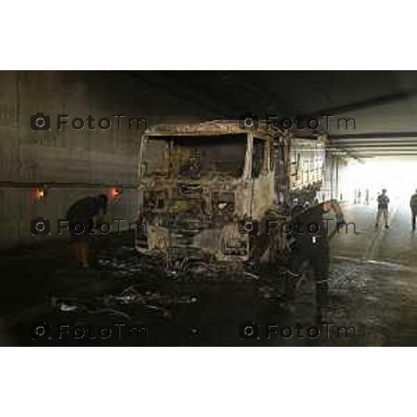 Tiziano Manzoni/LaPresse 11-7- 2025 Italia Cronaca Incidente mortale sotto la galleria del continente Prezzate Mapello