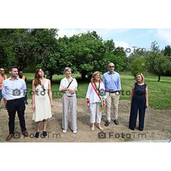 Tiziano Manzoni/LaPresse 12-7- 2025 Italia Cronaca Bergamo Inaugurazione del passaggio tra Parco Suardi e GAMeC presente nell\'area Orti di San Tomaso