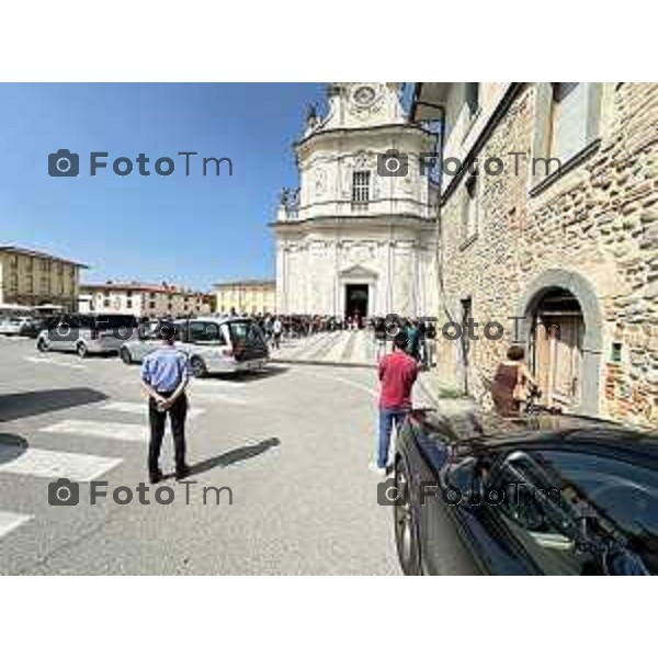 Tiziano Manzoni/LaPresse 17-7- 2025 Italia Cronaca Bergam Calcinate funerale Andrea Russo, morto lanciandosi nel motore di un aereo