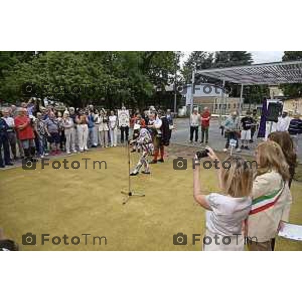 Tiziano Manzoni/LaPresse 30-7- 2025 Italia Cronaca BergamoBergamo inaugurazione ampliamento Parco Olmi alla Malpensata,.Sindaca Elena Carnevali, l’assessora alla Transizione ecologica, Ambiente e Verde Oriana Ruzzini,