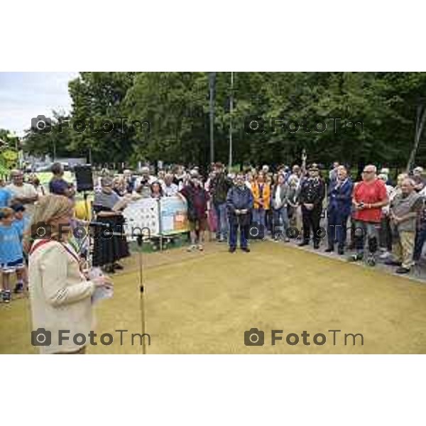 Tiziano Manzoni/LaPresse 30-7- 2025 Italia Cronaca BergamoBergamo inaugurazione ampliamento Parco Olmi alla Malpensata,.Sindaca Elena Carnevali, l’assessora alla Transizione ecologica, Ambiente e Verde Oriana Ruzzini,