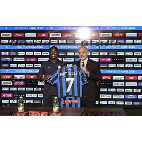 Tiziano Manzoni/LaPresse Bergamo, Italia SPORT Zingonia Centro Atalanta Calcio presentazione Kamaldeen Sulemana 2025/26