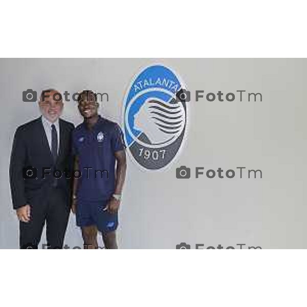 Tiziano Manzoni/LaPresse Bergamo, Italia SPORT Zingonia Centro Atalanta Calcio presentazione Kamaldeen Sulemana 2025/26