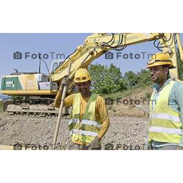 Tiziano Manzoni/LaPresse 5-7- 2025 Italia Cronaca Bergamosopralluogo stampa per illustrare l’avvio del cantiere di realizzazione del 2 sottopassi ciclopedonali Parco Ovest 1 e Parco Ovest 2, con l’inizio della spinta del tunnel. Ne parlerà l’assessore alla riqualificazione urbana Francesco Valesini con i tecnici.