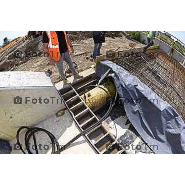 Tiziano Manzoni/LaPresse 5-7- 2025 Italia Cronaca Bergamosopralluogo stampa per illustrare l’avvio del cantiere di realizzazione del 2 sottopassi ciclopedonali Parco Ovest 1 e Parco Ovest 2, con l’inizio della spinta del tunnel. Ne parlerà l’assessore alla riqualificazione urbana Francesco Valesini con i tecnici.