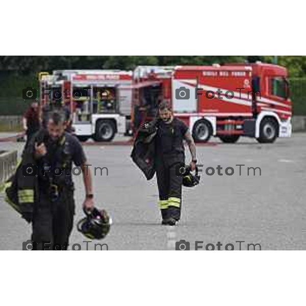 Tiziano Manzoni/LaPresse 14-8 2025 Italia Cronaca Bergamo Ghisalba BG incendio piscine dopo la fine dei lavori