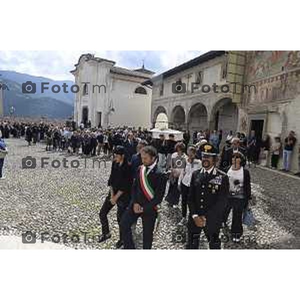 Tiziano Manzoni/LaPresse 23-8- 2025 Italia Cronaca BergamoMatilde Valeri Clusonel funerale della ragazza stroncata da un’embolia polmonare mentre era in vacanza con la famiglia.