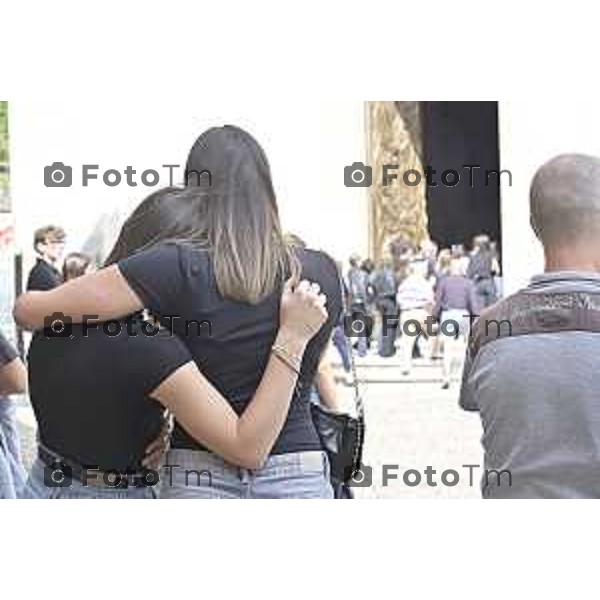 Tiziano Manzoni/LaPresse 23-8- 2025 Italia Cronaca BergamoMatilde Valeri Clusonel funerale della ragazza stroncata da un’embolia polmonare mentre era in vacanza con la famiglia.
