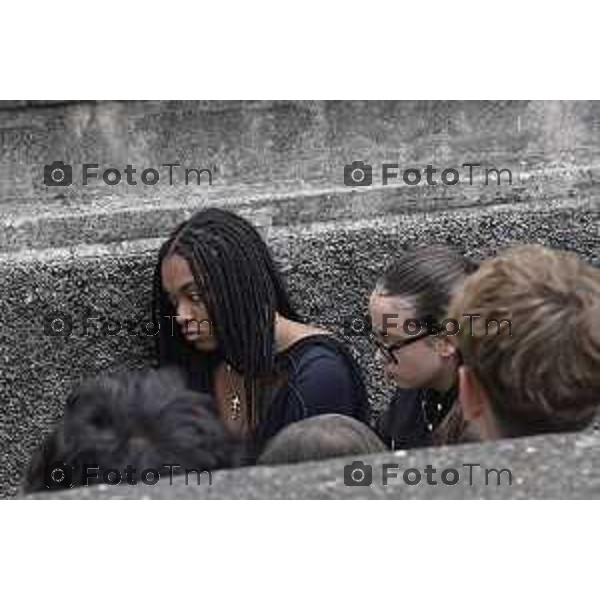 Tiziano Manzoni/LaPresse 23-8- 2025 Italia Cronaca BergamoMatilde Valeri Clusonel funerale della ragazza stroncata da un’embolia polmonare mentre era in vacanza con la famiglia.