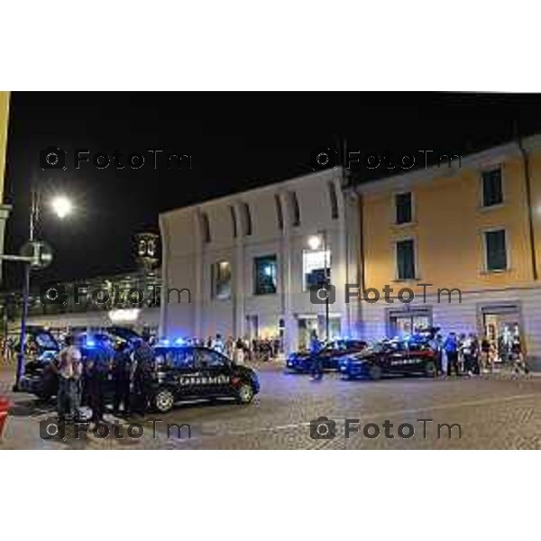 Tiziano Manzoni/LaPresse 5--05- 2024 Bergamo, Italia Cronaca Treviglio controlli carabinieri centro paese
