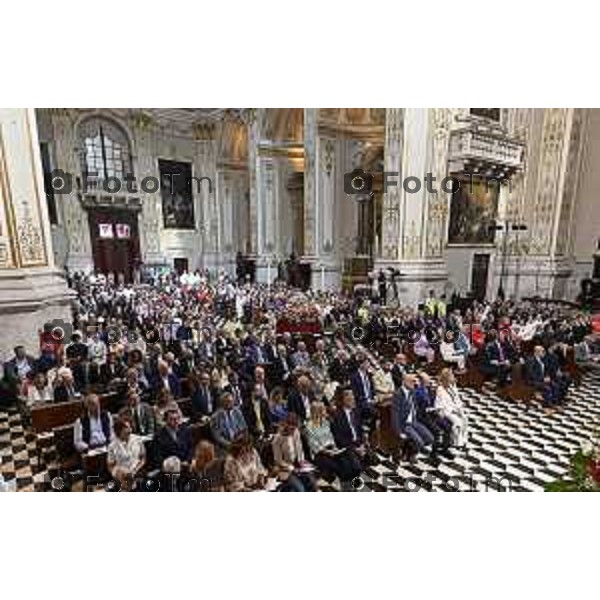 Tiziano Manzoni/LaPresse 26-08 2025 Italia Cronaca Bergamo Sant’Alessandro, patrono della città Messa con il Vescovo Beschi Monsignor Bonicelli e gruppi folcloristici bolivia macedoni montengro