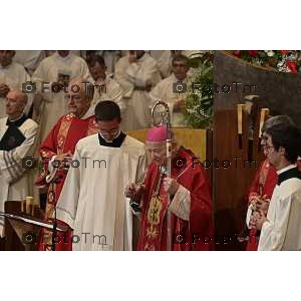 Tiziano Manzoni/LaPresse 26-08 2025 Italia Cronaca Bergamo Sant’Alessandro, patrono della città Messa con il Vescovo Beschi Monsignor Bonicelli e gruppi folcloristici bolivia macedoni montengro