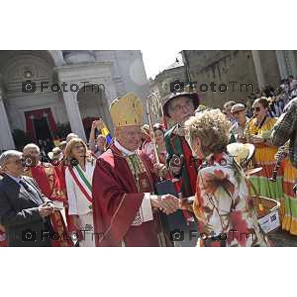 Tiziano Manzoni/LaPresse 26-08 2025 Italia Cronaca Bergamo Sant’Alessandro, patrono della città Messa con il Vescovo Beschi Monsignor Bonicelli e gruppi folcloristici bolivia macedoni montengro