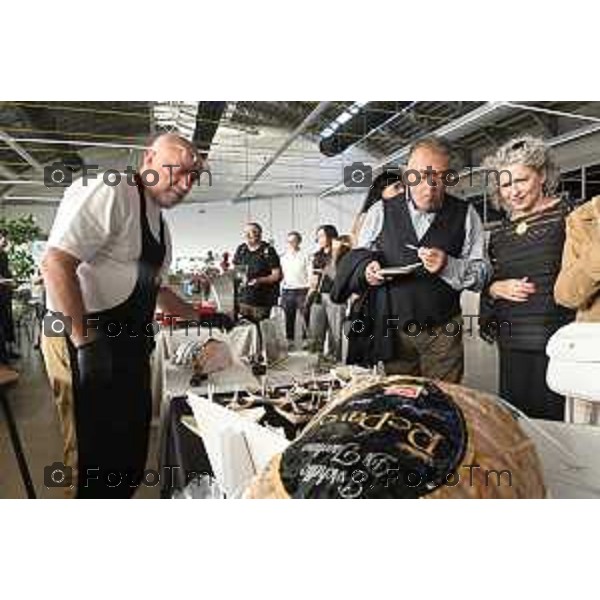 Tiziano Manzoni/LaPresse 2-7 2025 Italia Cronaca Bergamo spazio contemporaneo Gres Art 67 evento conclusivo di Great Taste in Italy, l’edizione zero di uno dei più autorevoli sistemi di valutazione e accreditamento di prodotti alimentari nel mondo, nata con l\'obiettivo di celebrare le pluralità delle eccellenze gastronomiche