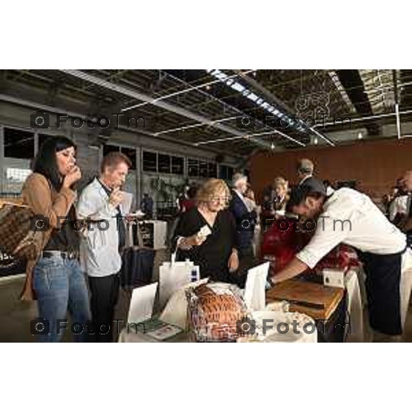 Tiziano Manzoni/LaPresse 2-7 2025 Italia Cronaca Bergamo spazio contemporaneo Gres Art 67 evento conclusivo di Great Taste in Italy, l’edizione zero di uno dei più autorevoli sistemi di valutazione e accreditamento di prodotti alimentari nel mondo, nata con l\'obiettivo di celebrare le pluralità delle eccellenze gastronomiche