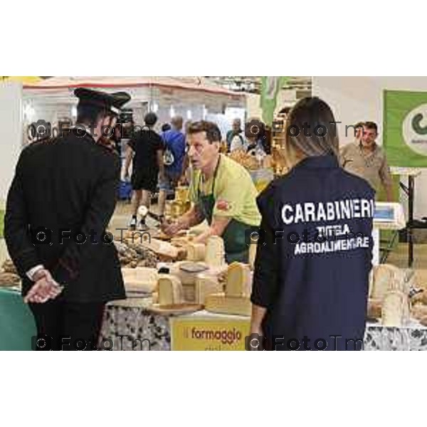 Tiziano Manzoni/LaPresse 05-9- 2025 Italia Cronaca Bergamo Fiera Nuova Bergamo Carabinieri per la Tutela Agroalimentare. CTA