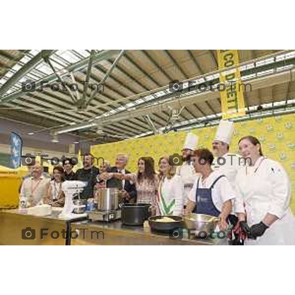 Tiziano Manzoni/LaPresse 05-9- 2025 Italia Cronaca Bergamo Fiera Nuova e Promoberg inaugurazione Fiera di Sant’Alessandro 2025.