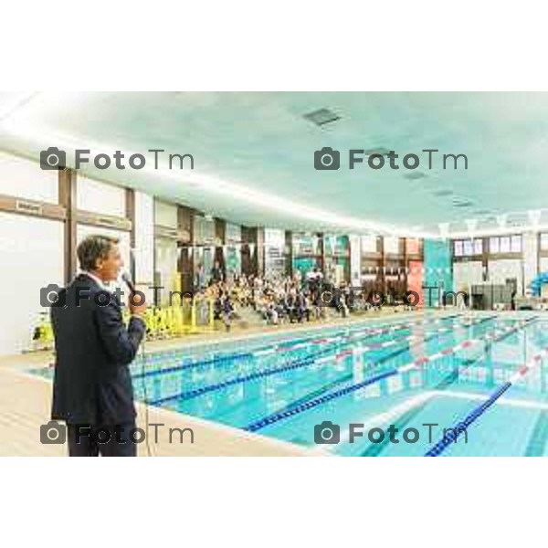 Tiziano Manzoni/LaPresse -9- 2025 Italia Cronaca Bergamo inaugurazione piscina Aquamore Seminario Città Alta Marcella Messina; il Vicario Generale della Diocesi di Bergamo, Mons. Davide Pelucchi; il Rettore del Seminario, Don Gustavo Filippo Magnini