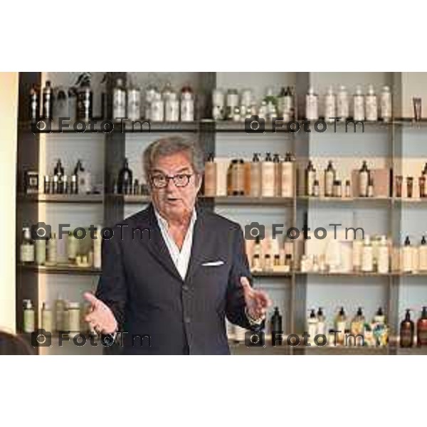 Tiziano Manzoni/LaPresse 10-9- 2025 Italia CronacaBergamo Visita azienda Allegrini a Grassobio Ad Gianluigi Fornoni direttore stablimento bg Josta Fratelli