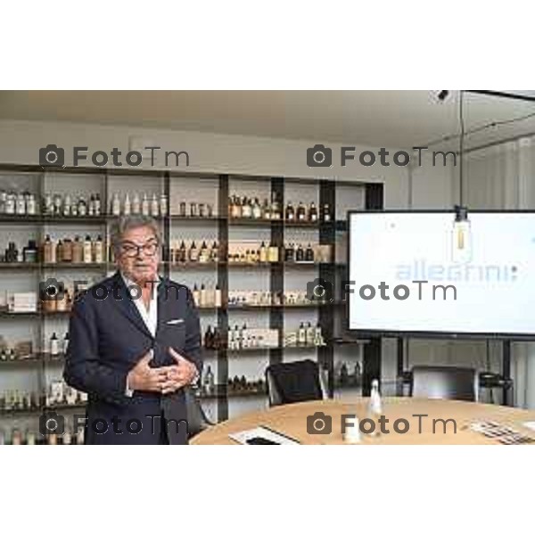 Tiziano Manzoni/LaPresse 10-9- 2025 Italia CronacaBergamo Visita azienda Allegrini a Grassobio Ad Gianluigi Fornoni direttore stablimento bg Josta Fratelli