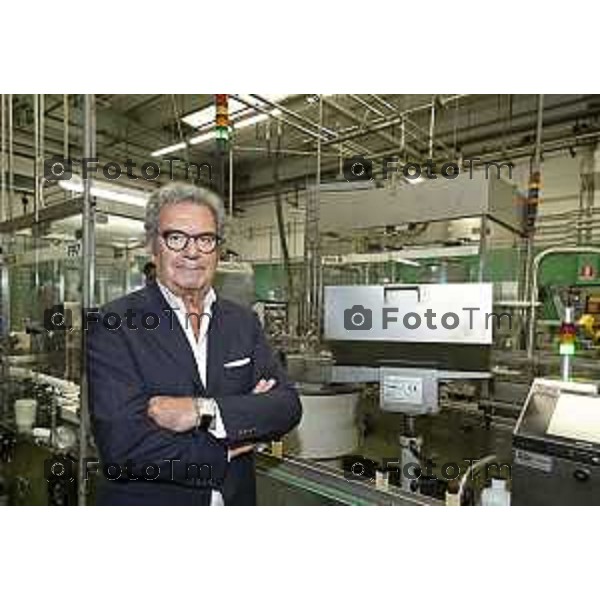 Tiziano Manzoni/LaPresse 10-9- 2025 Italia CronacaBergamo Visita azienda Allegrini a Grassobio Ad Gianluigi Fornoni direttore stablimento bg Josta Fratelli