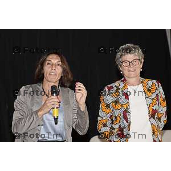 Tiziano Manzoni/LaPresse 13-9- 2025 Italia CronacaBergamo incontro sul tema della genitorialità delle persone LGBTQIA+, affido e di adozione. l’omolesbobitransfobia Barbara Carsana, Responsabile Tavolo Permanente contro l’Omolesbobitransfobia del Comune di Bergamo Marzia Marchesi,