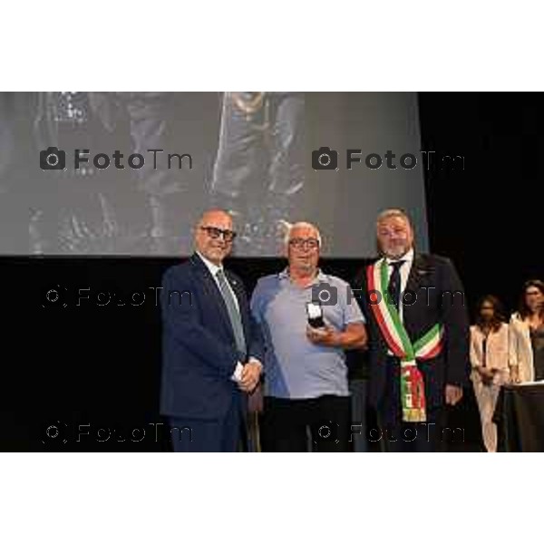 Tiziano Manzoni/LaPresse 18-9- 2025 Italia CronacaBergamo Prefetto di Bergamo alla celebrazione della \'Giornata degli internati italiani nei campi di concentramento tedeschi durante la seconda Guerra Mondiale gruppo Stezzano