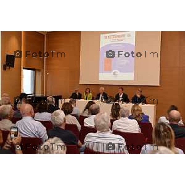 Tiziano Manzoni/LaPresse 19-9- 2025 nella foto il tavolo e i relatori Claudio Martelli, Maria Elena Boschi, Giorgio Gori, Emilio Delbono e Mattia Palazzi Italia Cronaca Bergamo che promuovono la nascita del nuovo circolo Matteotti a Bergamo Cristina Parodi