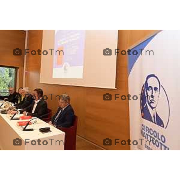 Tiziano Manzoni/LaPresse 19-9- 2025 nella foto il tavolo e i relatori Claudio Martelli, Maria Elena Boschi, Giorgio Gori, Emilio Delbono e Mattia Palazzi Italia Cronaca Bergamo che promuovono la nascita del nuovo circolo Matteotti a Bergamo Cristina Parodi