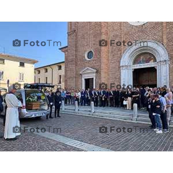 Tiziano Manzoni/LaPresse 20-9- 2025 Italia Cronaca Bergamo Caravaggio Funerale Ettore Pirovano politico Lega e presidnete provincia Bg