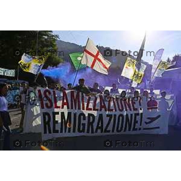 Tiziano Manzoni/LaPresse 20-9- 2025 Italia Cronaca Bergamo Pontida BG raduno leghista sul pratone corteo dei Giovani Padani