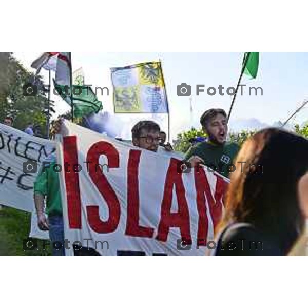 Tiziano Manzoni/LaPresse 20-9- 2025 Italia Cronaca Bergamo Pontida BG raduno leghista sul pratone corteo dei Giovani Padani