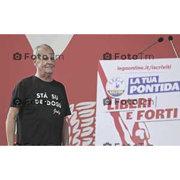 Tiziano Manzoni/LaPresse 21-09- 2025 Italia Cronaca Pontida Bergamo raduno Leghista sul prato del paese Lombardo Calderoli Roberto 2025