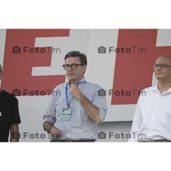Tiziano Manzoni/LaPresse 21-09- 2025 Italia Cronaca Pontida Bergamo raduno Leghista sul prato del paese Lombardo Giorgetti e Locatelli 2025
