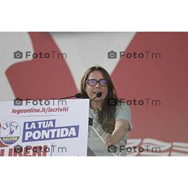 Tiziano Manzoni/LaPresse 21-09- 2025 Italia Cronaca Pontida Bergamo raduno Leghista sul prato del paese Lombardo Alessandra Locatelli ministra 2025