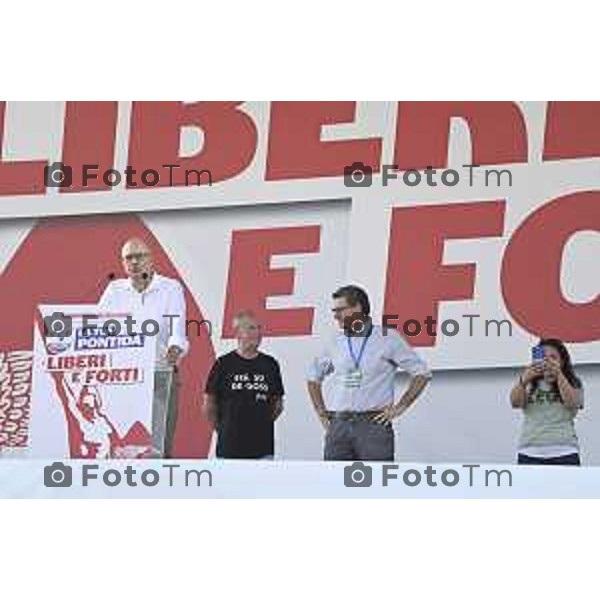 Tiziano Manzoni/LaPresse 21-09- 2025 Italia Cronaca Pontida Bergamo raduno Leghista sul prato del paese LombardoValditara