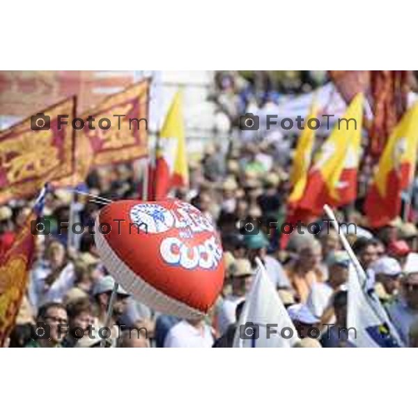 Tiziano Manzoni/LaPresse 21-09- 2025 Italia Cronaca Pontida Bergamo raduno Leghista sul prato del paese Lombardo Matteo Salvini 2025