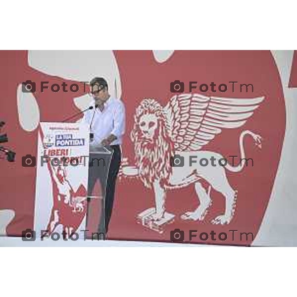 Tiziano Manzoni/LaPresse 21-09- 2025 Italia Cronaca Pontida Bergamo raduno Leghista sul prato del paese Lombardo Matteo Salvini 2025
