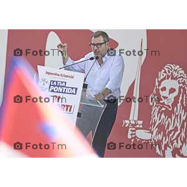 Tiziano Manzoni/LaPresse 21-09- 2025 Italia Cronaca Pontida Bergamo raduno Leghista sul prato del paese Lombardo Matteo Salvini 2025