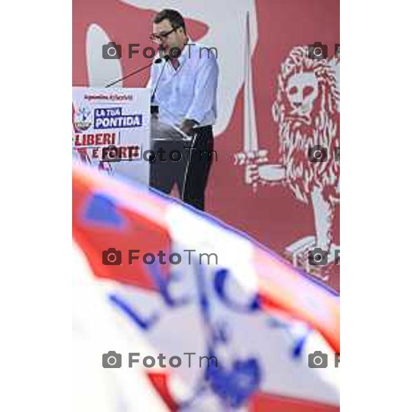Tiziano Manzoni/LaPresse 21-09- 2025 Italia Cronaca Pontida Bergamo raduno Leghista sul prato del paese Lombardo Matteo Salvini 2025