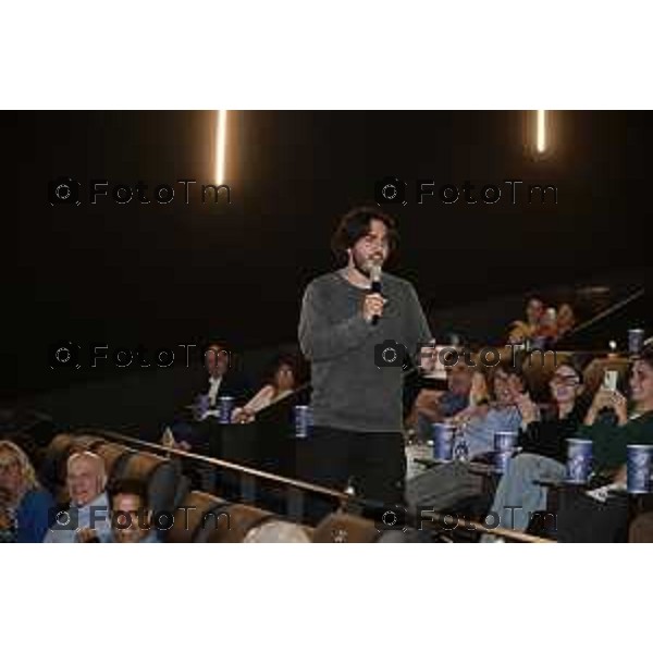 Tiziano Manzoni/LaPresse 5-9- 2025 Italia Cronaca BergamoCurno Max Angioni incontrerà il pubblico al Notorious Cinemas del film "Esprimi un desiderio" insieme al regista Volfango De Biasi.