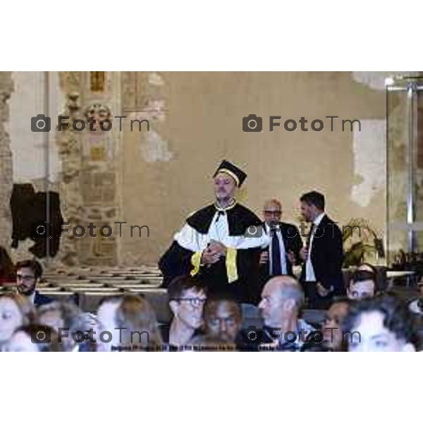 Tiziano Manzoni/LaPresse26-9- 2025 Italia Cronaca Bergamo dottorande e ai dottorandi del XLI ciclo, Rettore prof. Sergio Cavalieri e del prof. Gianpietro Cossali, Direttore della Scuola di Alta Formazione Davide Vettore (Ingegneria e Scienze Applicate) e la dott.ssa Gaia Cristinziano (Studi umanistici transculturali). prof.ssa Sigrid Adriaenssens della Princeton University