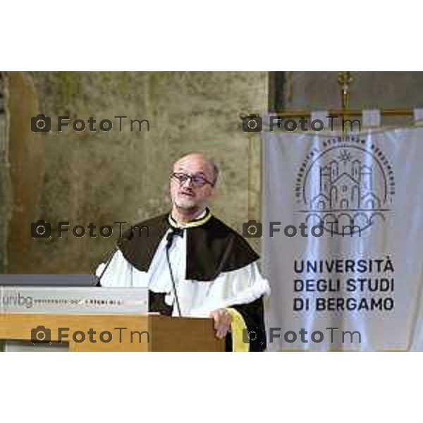 Tiziano Manzoni/LaPresse26-9- 2025 Italia Cronaca Bergamo dottorande e ai dottorandi del XLI ciclo, Rettore prof. Sergio Cavalieri e del prof. Gianpietro Cossali, Direttore della Scuola di Alta Formazione Davide Vettore (Ingegneria e Scienze Applicate) e la dott.ssa Gaia Cristinziano (Studi umanistici transculturali). prof.ssa Sigrid Adriaenssens della Princeton University