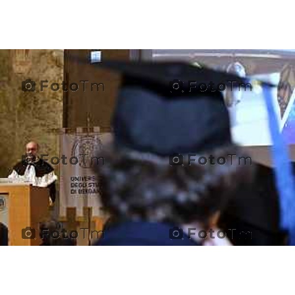 Tiziano Manzoni/LaPresse26-9- 2025 Italia Cronaca Bergamo dottorande e ai dottorandi del XLI ciclo, Rettore prof. Sergio Cavalieri e del prof. Gianpietro Cossali, Direttore della Scuola di Alta Formazione Davide Vettore (Ingegneria e Scienze Applicate) e la dott.ssa Gaia Cristinziano (Studi umanistici transculturali). prof.ssa Sigrid Adriaenssens della Princeton University