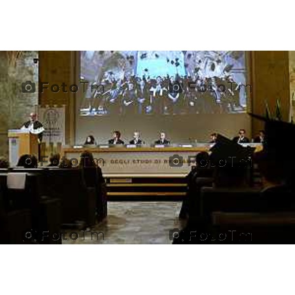 Tiziano Manzoni/LaPresse26-9- 2025 Italia Cronaca Bergamo dottorande e ai dottorandi del XLI ciclo, Rettore prof. Sergio Cavalieri e del prof. Gianpietro Cossali, Direttore della Scuola di Alta Formazione Davide Vettore (Ingegneria e Scienze Applicate) e la dott.ssa Gaia Cristinziano (Studi umanistici transculturali). prof.ssa Sigrid Adriaenssens della Princeton University