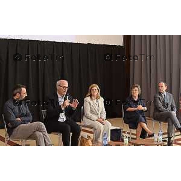 Tiziano Manzoni/LaPresse 30-9- 2025 Italia Cronaca Bergamo conferenza "un progetto con la città” che vede protagonisti la Fondazione A.J.Zaninoni e il Comune di Bergamo in occasione dei 25 anni della Fondazione. Sindaca Elena Carnevali, la Presidente della Fondazione A.J.Zaninoni Pia Locatelli, l’assessore alla Rigenerazione urbana Francesco Valesini. Interverrà in collegamento, il professor Giuliano Amato, Presidente emerito della Corte Costituzionale.
